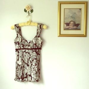 🆑 WHBM Silk Sleeveless Floral Blouse